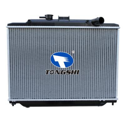適用于NISSAN?URVAN'06- MT 散熱器
