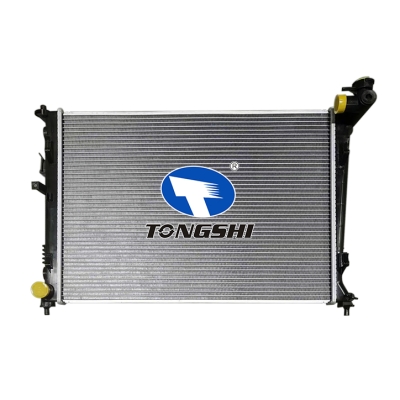 適用于福瑞迪?FORTE?2.0?L4?MT散熱器