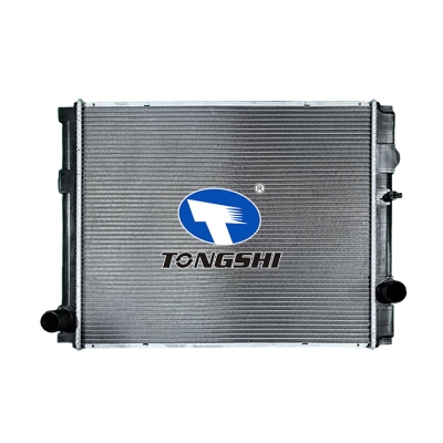 適用于??三菱CANTER?4.2D?4D33'2022?MT*???散熱器
